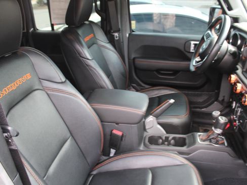 Used 2021 Jeep Gladiator Mojave AWD/4WD image 3