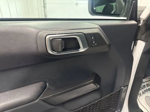 Used 2025 Ford Bronco Outer Banks AWD/4WD image 10