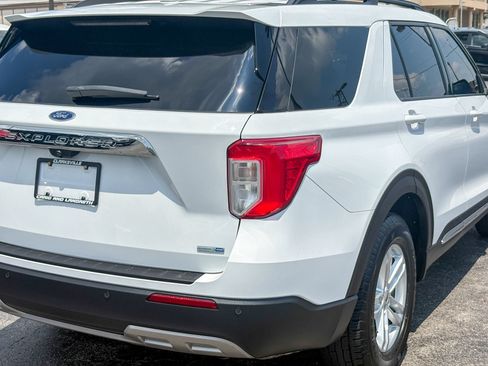 Used 2020 Ford Explorer XLT w/ Equipment Group 202A AWD/4WD image 19