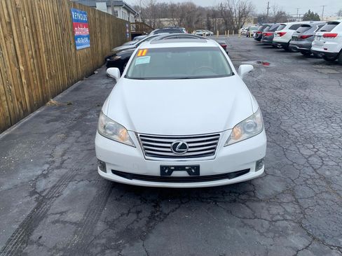 Used 2011 Lexus ES 350 4dr Sdn image 2