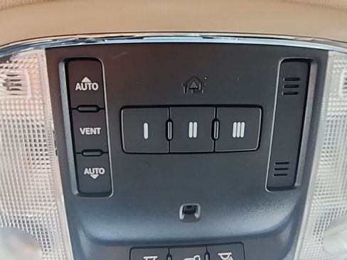 Certified 2020 Jeep Grand Cherokee Limited RWD image 37