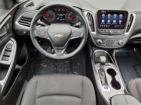 Used 2024 Chevrolet Malibu LT w/ Midnight Edition image 6