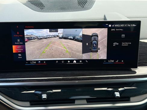 New 2026 BMW X7 xDrive40i w/ Executive Package image 35