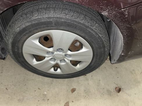 Used 2018 Kia Forte LX w/ LX Rear Camera Package image 12