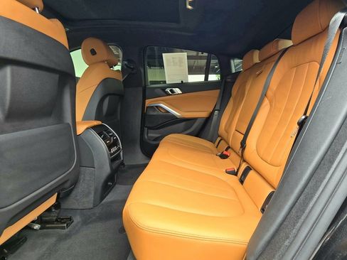 Used 2022 BMW X6 xDrive40i image 15