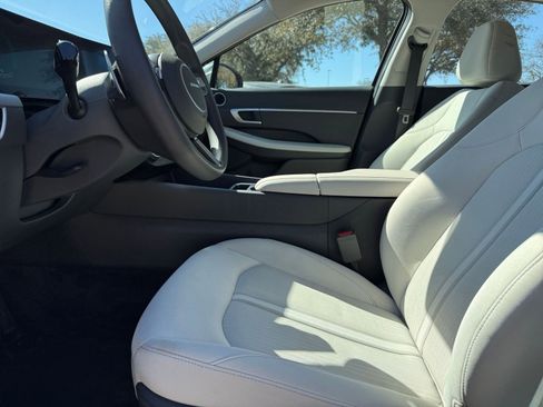 Used 2025 Hyundai Sonata SEL FWD image 27