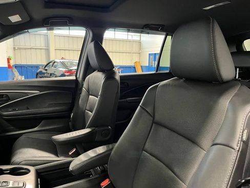 Used 2023 Honda Passport EX-L image 24