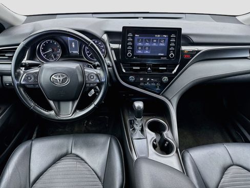 Used 2021 Toyota Camry SE FWD image 14