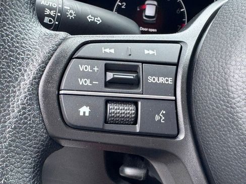 Used 2024 Honda HR-V LX image 8