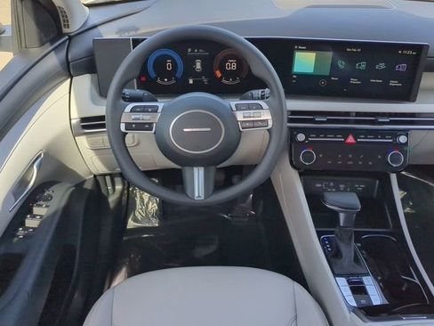 New 2025 Hyundai Tucson SEL FWD image 16