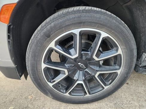 Used 2024 Chevrolet Tahoe RST w/ Sport Performance Package image 9