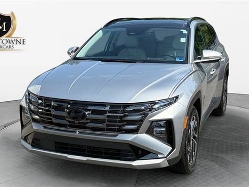 Used 2025 Hyundai Tucson Limited FWD image 1