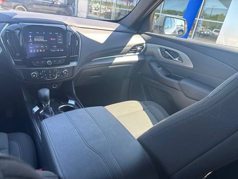 Used 2023 Chevrolet Traverse LT w/ Rear Camera Mirror Package AWD/4WD image 33