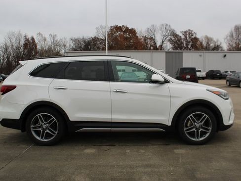 Used 2018 Hyundai Santa Fe Limited w/ Cargo Package image 5