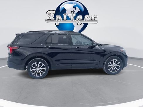 Used 2025 Ford Explorer ST-Line image 10