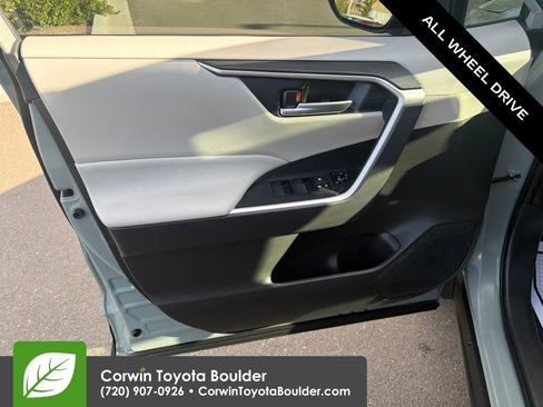 Used 2020 Toyota RAV4 XLE w/ Convenience Package AWD/4WD image 23