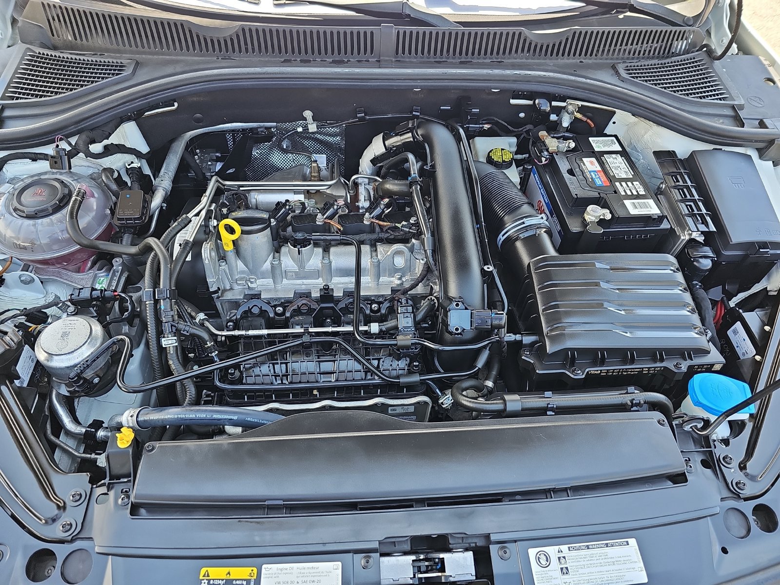 Used 2020 Volkswagen Jetta R-Line FWD image 32