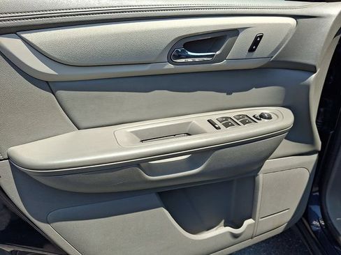Used 2016 Chevrolet Traverse LT w/ Style and Technology Package AWD/4WD image 13