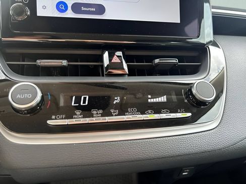 Used 2026 Toyota Corolla LE FWD image 25