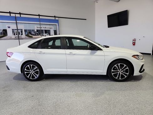 New 2026 Volkswagen Jetta Sport FWD image 2