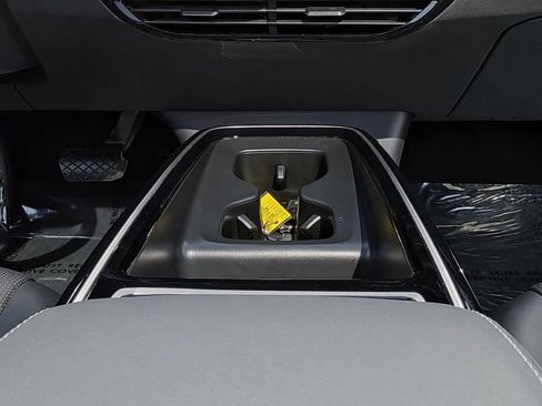 Certified 2023 Volkswagen ID.4 Pro S AWD/4WD image 24