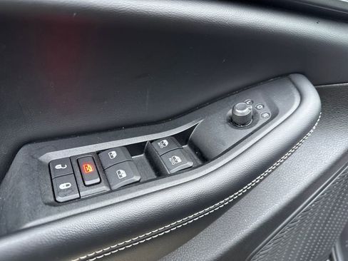 Used 2023 Jeep Grand Cherokee Altitude image 13