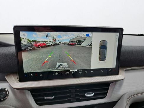 New 2026 Ford Explorer Active w/ Active Comfort Package AWD/4WD image 19