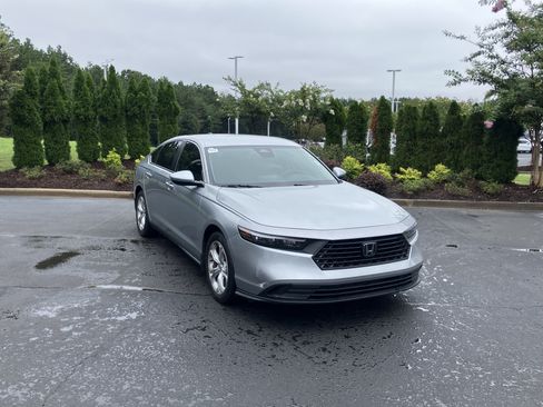 Used 2024 Honda Accord LX image 2