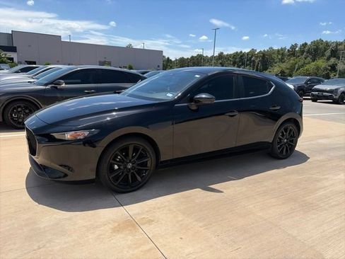 Used 2024 MAZDA MAZDA3 s FWD image 1