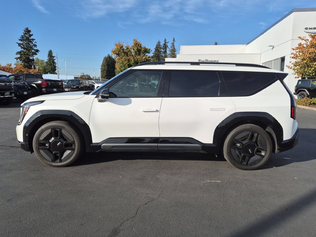 Used 2024 Kia EV9 GT-Line AWD/4WD image 3