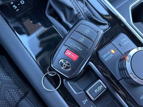 Used 2022 Toyota Tundra Limited w/ TRD Off-Road Package image 33