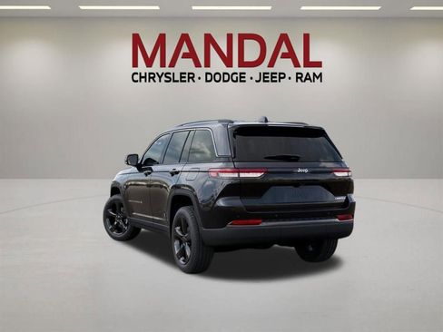 New 2026 Jeep Grand Cherokee Limited w/ Limited Altitude Package RWD image 3