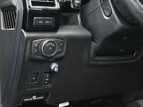 Used 2020 Ford F250 Lariat AWD/4WD image 23