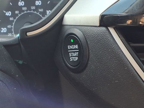 Used 2022 Ford Escape SE w/ Convenience Package image 17