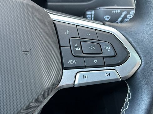 Used 2022 Volkswagen Tiguan SE AWD/4WD image 27