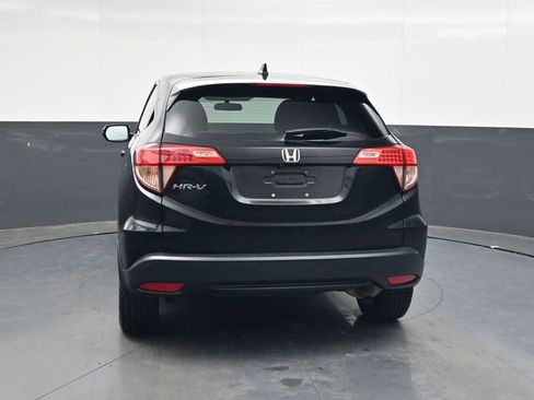 Used 2017 Honda HR-V EX image 5