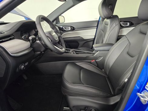New 2026 Jeep Compass Limited AWD/4WD image 17