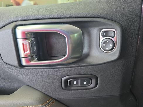 New 2026 Jeep Gladiator Mojave image 28