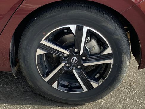 Used 2025 Nissan Sentra SV image 28