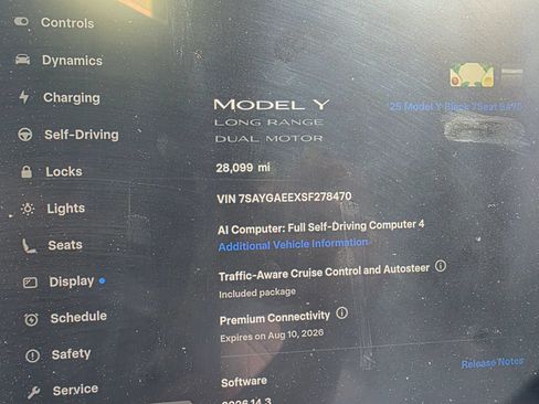 Used 2025 Tesla Model Y Long Range AWD/4WD image 18