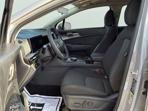 New 2026 Kia Sportage S image 13
