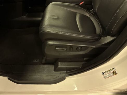 Used 2023 Honda Odyssey Touring image 25