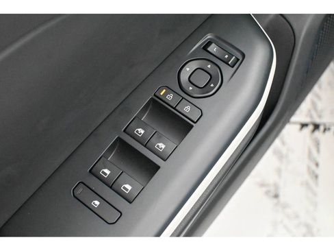 New 2025 Kia K4 GT-Line image 16