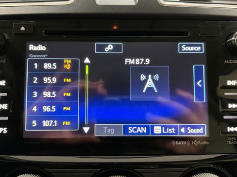 Used 2018 Subaru Forester 2.5i Premium w/ All-Weather Package image 13