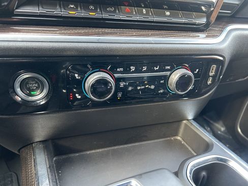 Used 2023 Chevrolet Silverado 1500 LT image 17