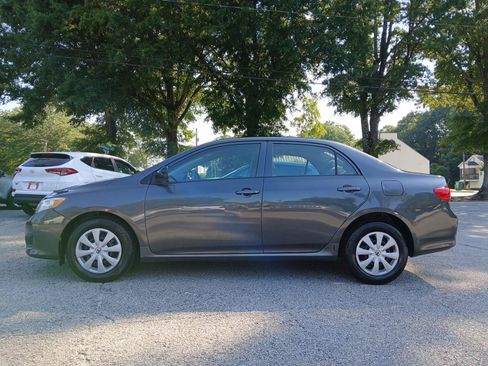 Used 2009 Toyota Corolla S FWD image 1