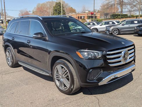 Certified 2025 Mercedes-Benz GLS 450 4MATIC image 2