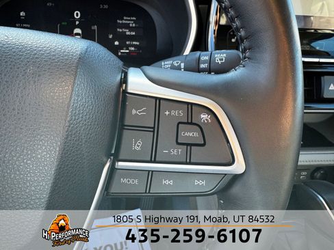 Used 2023 Toyota Highlander Limited image 20