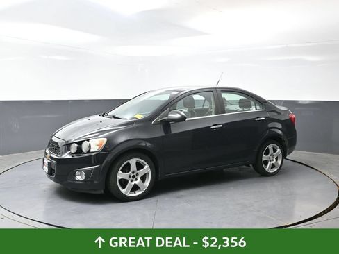 Used 2014 Chevrolet Sonic LTZ FWD image 8