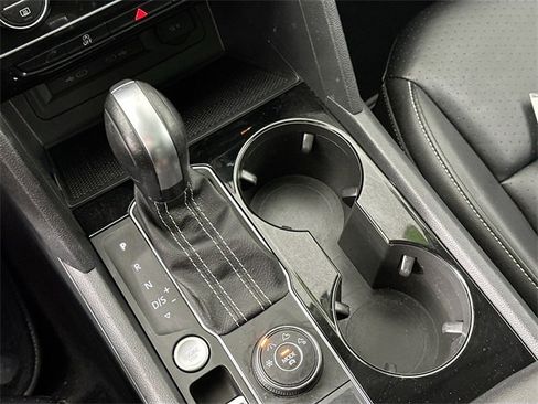 Used 2022 Volkswagen Atlas SE image 15